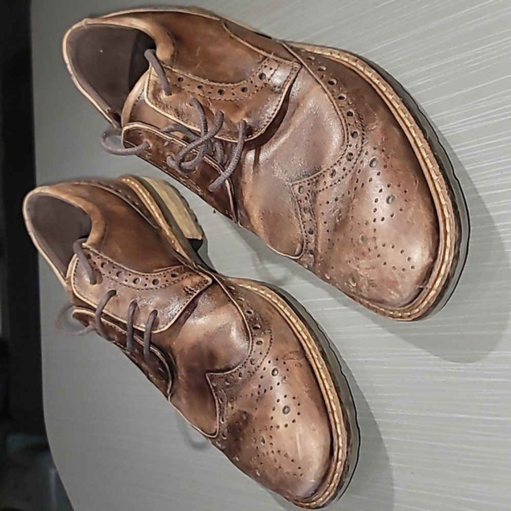 ECCO Vitrus Brown Leather Wing Tip Oxfords Men's 10 Excellent Near New Condition